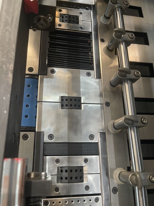 LY-720TJ 전 범위 포장 종이, 각인 색깔을 위한 자동적인 뜨거운 Foli 각인 기계